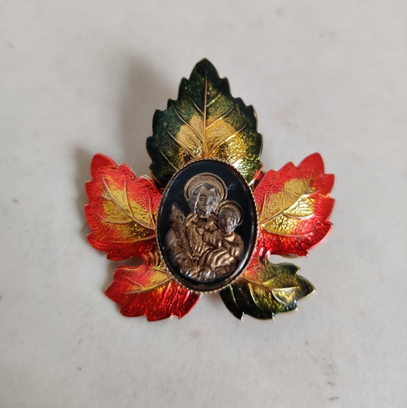 Vintage Leaf Lapel Pin w/St.Joseph medal - Picture 2 of 9